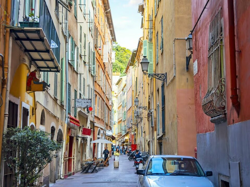 LOCAL COMMERCIAL &agrave; Céder