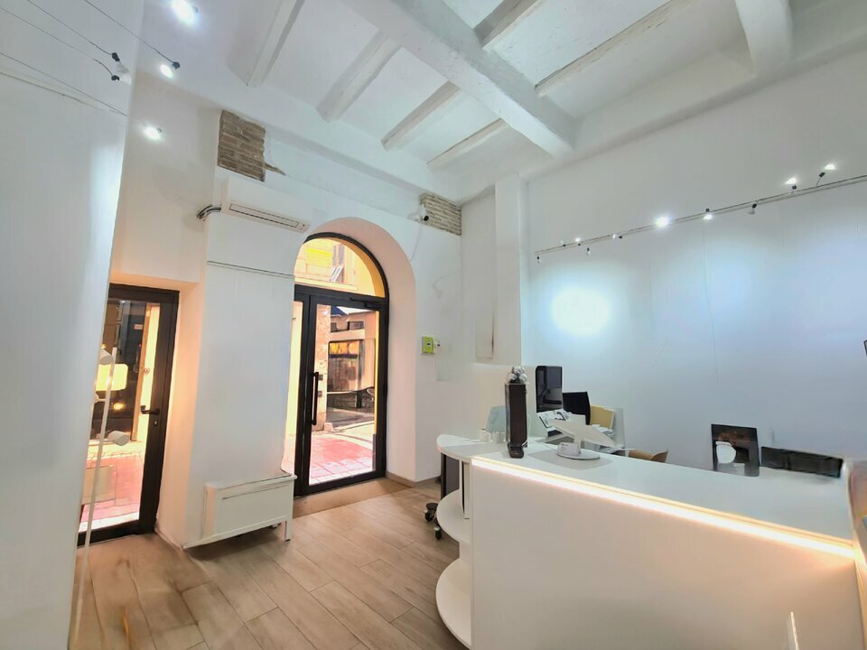 LOCAL COMMERCIAL &agrave; Céder