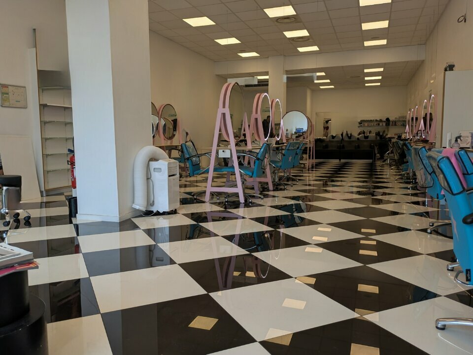 Local commercial à céder