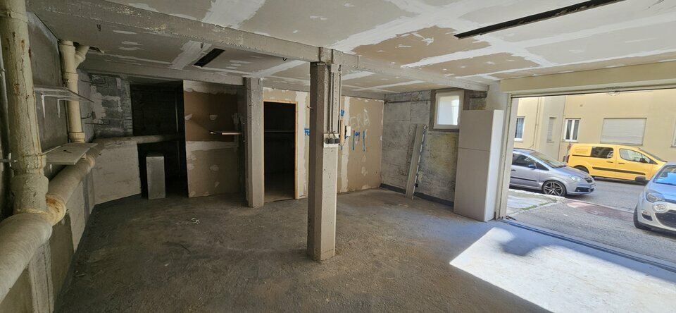 LOCAUX D'ACTIVITÉS - ENTREPÔTS &agrave; Louer