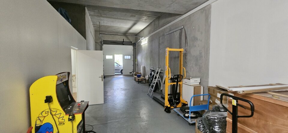 LOCAUX D'ACTIVITÉS - ENTREPÔTS &agrave; Louer