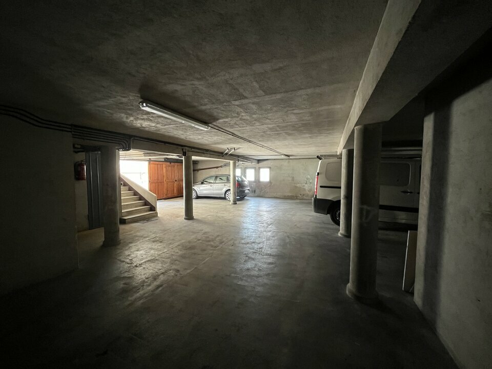 LOCAUX D'ACTIVITÉS - ENTREPÔTS &agrave; Vendre