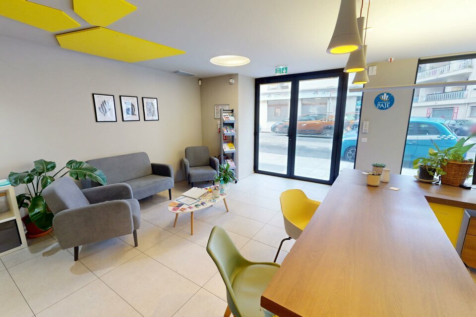 LOCAL COMMERCIAL &agrave; Louer